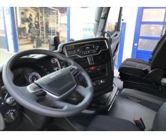 Iveco 13,0 IVECO X-WAY 280X53YPS 6x2 vč. valníku a ruky FASSI - 2