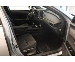 Lexus UX 250h 2,0 250h 2WD Business Edition - 17