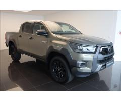 Toyota Hilux 2,8 Invincible JBL - 2