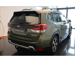 Subaru Forester 2,0 e-BOXER EXECUTIVE - 9