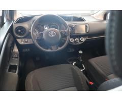 Toyota Yaris 1,5 Comfort  ČR 1.MAJITEL - 14