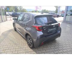 Toyota Yaris 1,5 HYBRID Comfort, Tech,Style - 7