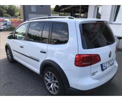 Volkswagen Touran 2,0 TDI DPF CrossTouran - 6