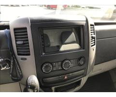 Volkswagen Crafter 2,5 TDi Valník - 11