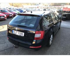 Škoda Octavia 2,0 TDI CR DPF Elegance Combi - 6