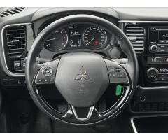 Mitsubishi Outlander 2,3 INTENSE 2.2 DI-D 4WD TAŽNÉ - 8