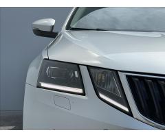 Škoda Octavia 2,0 TDI DSG Combi Style LED - 20