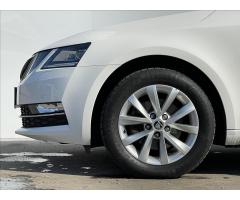 Škoda Octavia 2,0 TDI DSG Style LED+PDC - 20