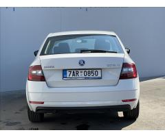 Škoda Octavia 2,0 TDI DSG Style LED+PDC - 23