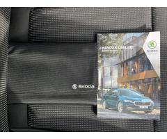 Škoda Octavia 2,0 TDI Combi Ambition LED+PDC - 18