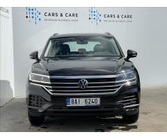 Volkswagen Touareg 3,0 TDI A8 Tiptronic ACC+TAŽNÉ - 20