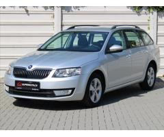 ŠKODA SUPERB COMBI 2.0TDI 140 LAURIN&K 4X4 DSG 7ST