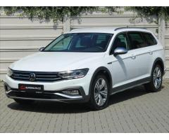 VW Passat 2,0Tdi DSG 140kW Elegance Variant 1 MAJ ČR