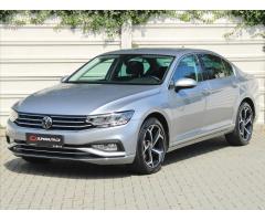 VW Passat 2,0Tdi DSG 140kW Elegance Variant 1 MAJ ČR