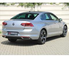 Volkswagen Passat 1,5 TSi DSG Elegance ČR 1.maj 16V 7DSG Elegance - 6