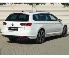 Volkswagen Passat 1,5 TSi DSG Elegance ČR 1.maj 16V 7DSG Elegance - 6