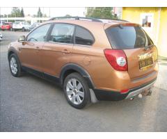 Chevrolet Captiva 2,0 CRDi,  ,4x4,TEMPOMAT - 2