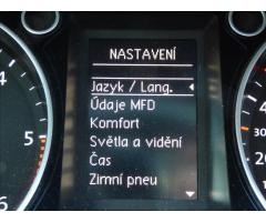 Volkswagen Passat 2,0 TDI, Klima, serviska - 21