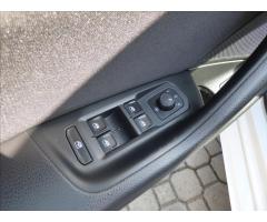 Volkswagen Passat 2,0 TDI DSG,LED,Navigace,Digi Klima,VW servis  Business - 12