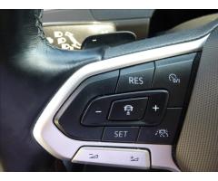 Volkswagen Passat 2,0 TDI DSG,LED,Navigace,Digi Klima,VW servis  Business - 14