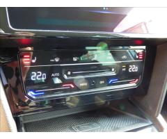 Volkswagen Passat 2,0 TDI DSG,LED,Navigace,Digi Klima,VW servis  Business - 37