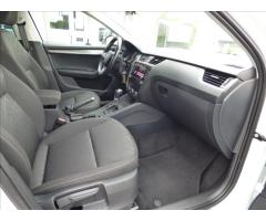 Škoda Octavia 2,0 TDI DSG,LED,Navi,Digi Klima,serviska - 58