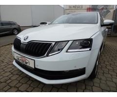 Škoda Octavia 2,0 TDI DSG,LED,Navi,Digi Klima,serviska - 63