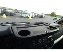 Ford Transit 2,2 TDCi, 300 LWB , 9 míst, Klima  Trend - 23