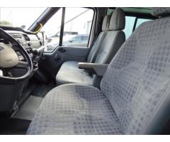 Ford Transit 2,2 TDCi, 300 LWB , 9 míst, Klima  Trend - 24