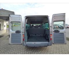 Ford Transit 2,2 TDCi, 300 LWB , 9 míst, Klima  Trend - 32