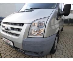 Ford Transit 2,2 TDCi, 300 LWB , 9 míst, Klima  Trend - 40