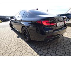 BMW Řada 5 2,0 520d xDrive,Laser,M-Paket,Head Up - 77