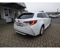 Toyota Corolla 2,0 Hybrid e-CVT,1.maj.ČR,model 2021,Toyota servis  Comfort - 3