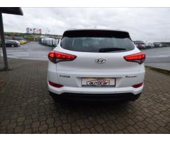 Hyundai Tucson 1,7 CRDI,koupeno ČR,Navi,Digi Klima,Hyundai servis  Trikolor - 4