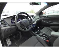 Hyundai Tucson 1,7 CRDI,koupeno ČR,Navi,Digi Klima,Hyundai servis  Trikolor - 16