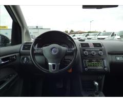 Volkswagen Touran 2,0 TDI DSG, Navi, Digi Klima, serviska  Comfortline - 12