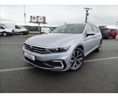 Volkswagen Passat Variant 1,4 TSI GTE DSG,Full LED,Navigace,VW servis - 7