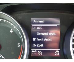Volkswagen Touran 2,0 TDI,masáž,Navigace,Digi Klima,VW servis  Comfortline - 24