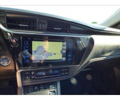 Toyota Auris 1,8 VVTi Hybrid,Navigace,model 2017,Digi Klima  Executive - 25