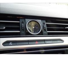 Volkswagen Passat 2,0 BiTDI DSG,REZERVACE,4x4,model 2015,  Highline - 25