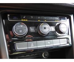 Volkswagen Touran 2,0 TDI,masáž,Navigace,Digi Klima,VW servis  Comfortline - 46