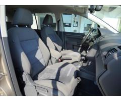 Volkswagen Touran 1,4 TSI DSG,REZERVACE,Navigace,Digi Klima,serviska  Highline - 53