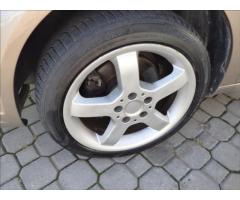 Volkswagen Touran 1,4 TSI DSG,REZERVACE,Navigace,Digi Klima,serviska  Highline - 58