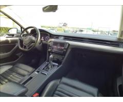 Volkswagen Passat 2,0 BiTDI DSG,REZERVACE,4x4,model 2015,  Highline - 65