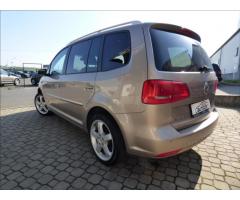 Volkswagen Touran 1,4 TSI DSG,REZERVACE,Navigace,Digi Klima,serviska  Highline - 65