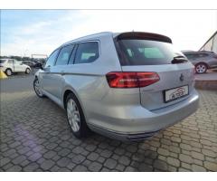 Volkswagen Passat 2,0 BiTDI DSG,REZERVACE,4x4,model 2015,  Highline - 84