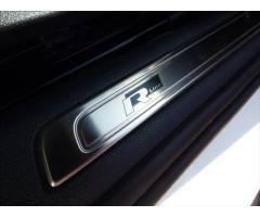Volkswagen Passat 2,0 TDI,LED,Navi,nez. topení,VW servis  R-Line - 81