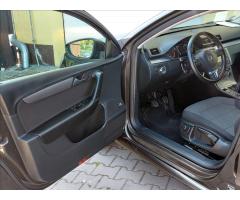 Volkswagen Passat 1,4 TSi SERV.KN,nové rozvody - 23