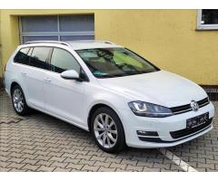 Volkswagen Golf Variant R-Line mHEV DSG Zlevněno o 16 000 Kč