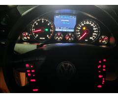 Volkswagen Touareg 3,0 TDI SERV, záruka KM+CEBIA - 34